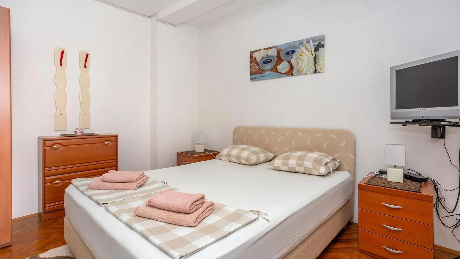 Gorgeous Apartment In Dramalj With Kitchen 0*,